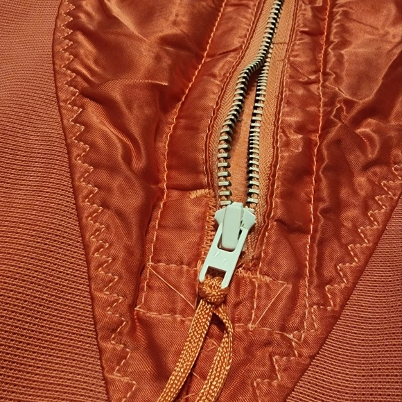 Vintage Strouse Adler Merry Widow - Picture 4 of 8